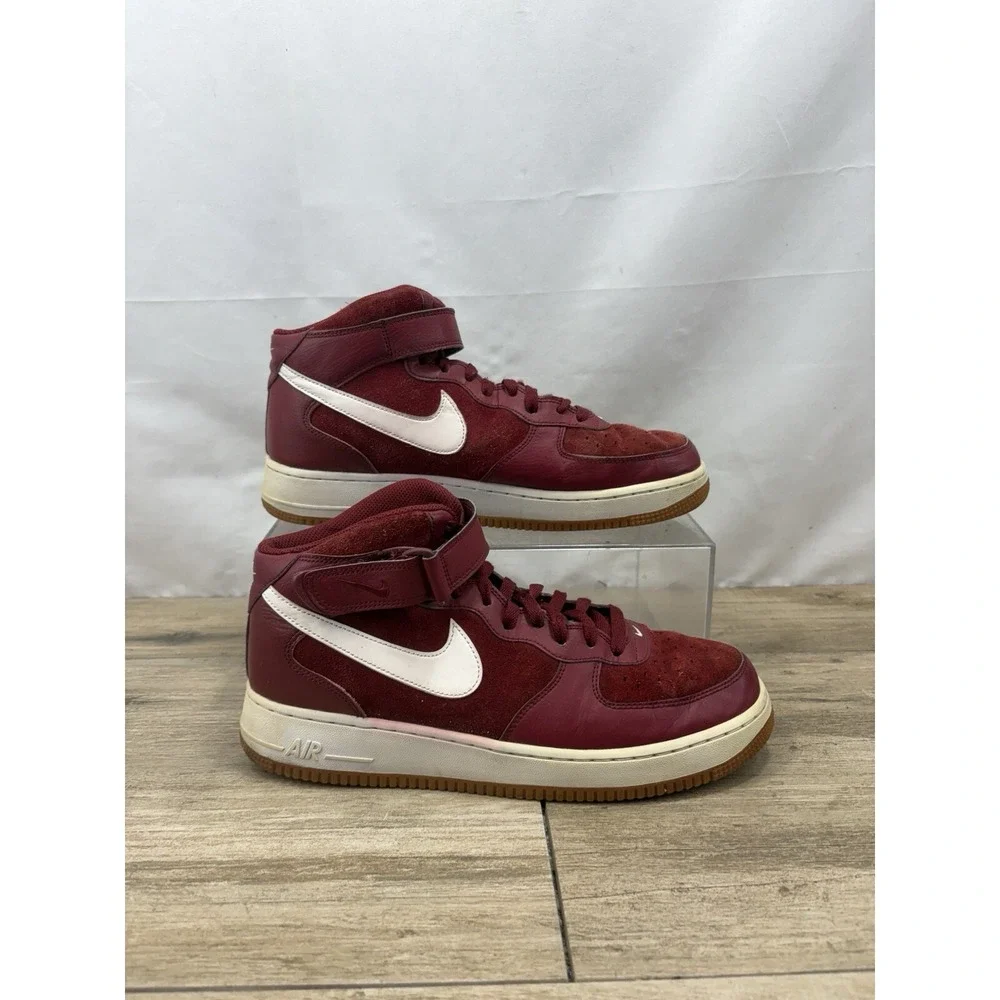 Nike Air Force 1 Men's Size  11  ( 315123-608 ‎ ) red white gum bottom EUC